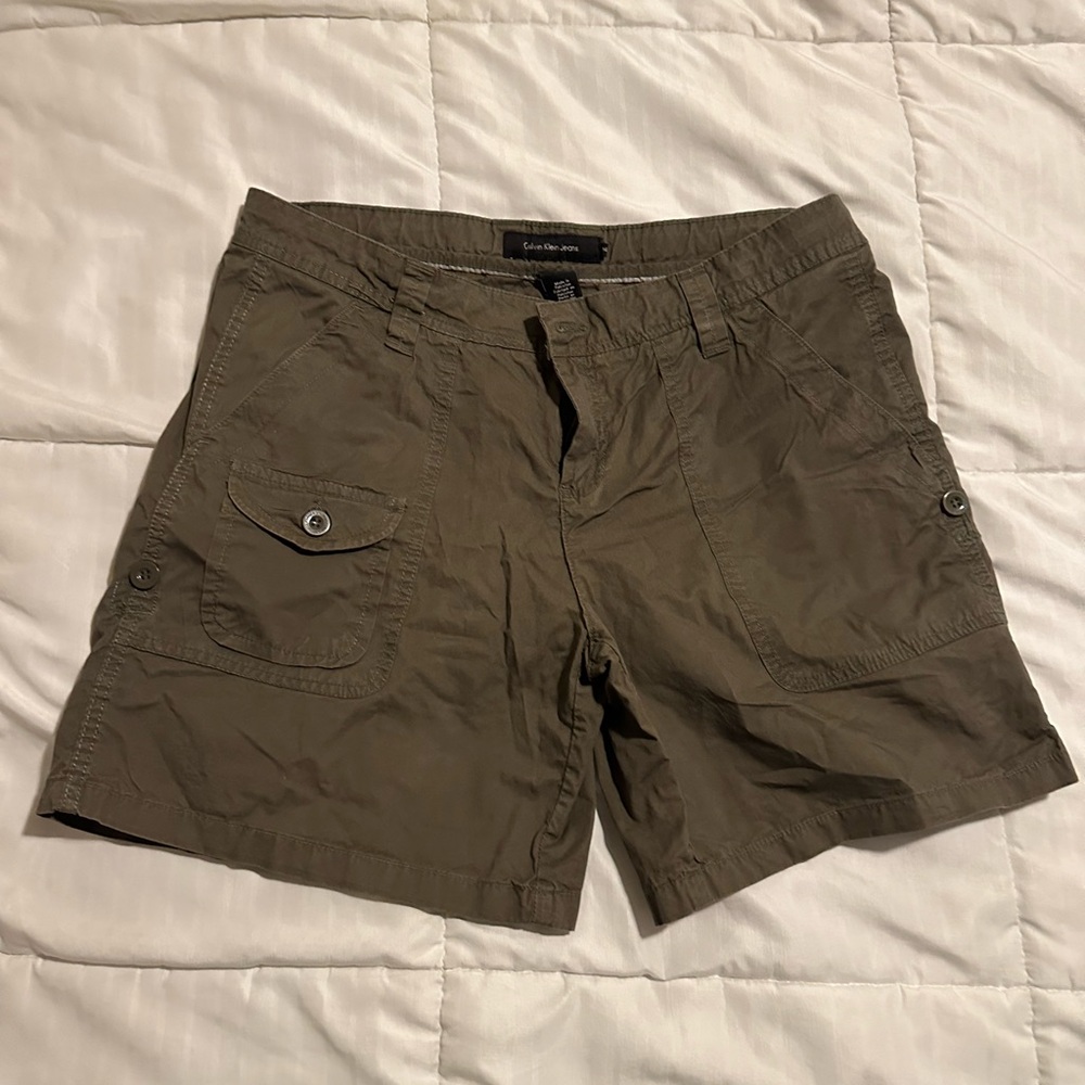 Women’s Olive green Calvin Klein shorts. Size 14